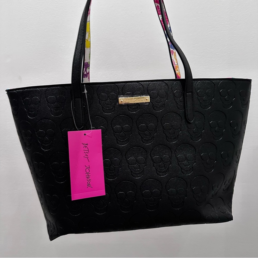 Betsey Johnson XO Skull Tote - NWT!